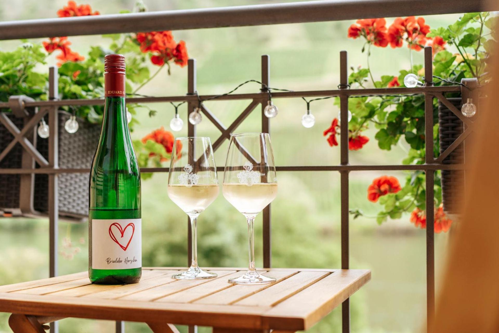 Weingut Eduard Kroth Briedel Exterior photo